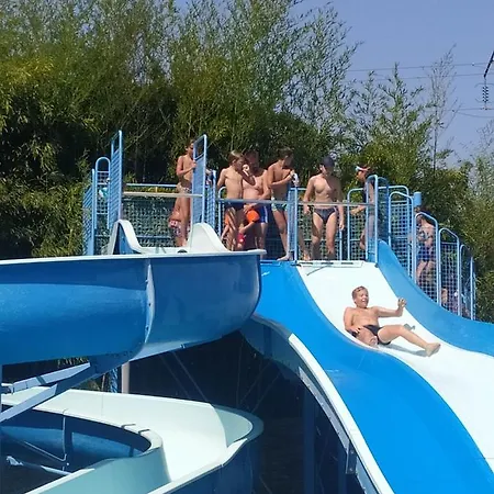 Parque de Campismo Mobilhome Bien Equipe Et Climatise *